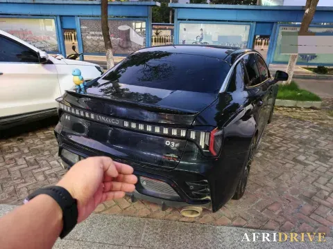 2023 LYNK&CO 03 3