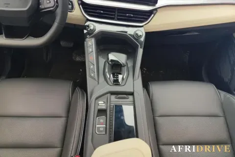 2023 LYNK&CO 03 6