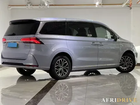 2022 Roewe iMAX8 5