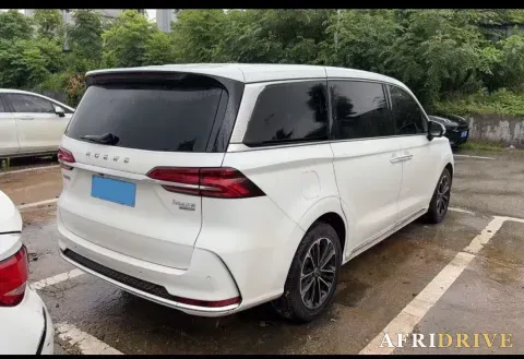 2021 Roewe iMAX8 4