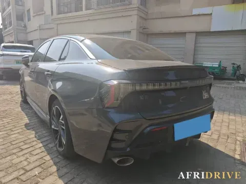 2023 LYNK&CO 03 4