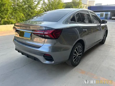2021 Roewe i5 2