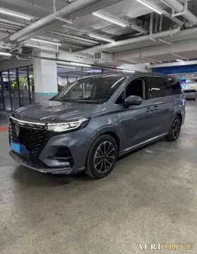 2022 Roewe iMAX8