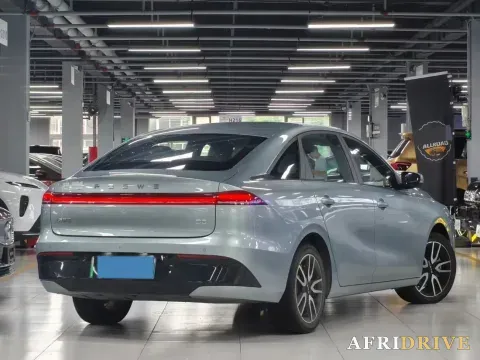 2025 Roewe D6 3