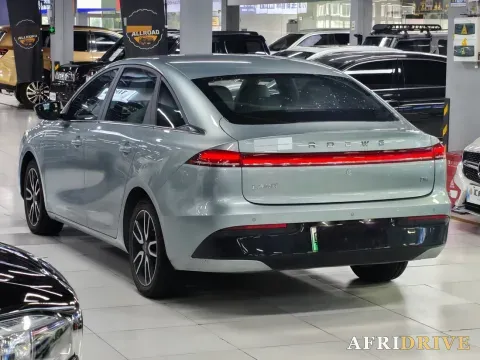 2025 Roewe D6 8
