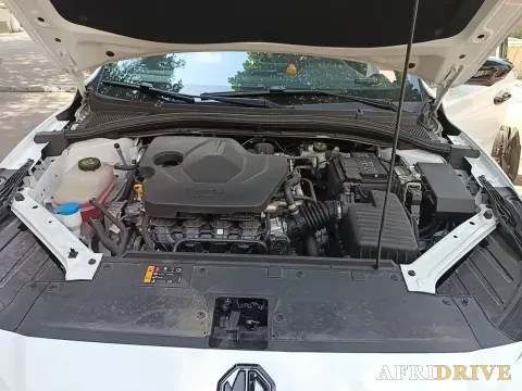 2025 MG 5 5