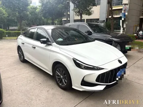2025 MG 5 7