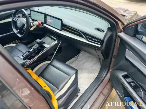 2022 MG 5 Scorpio 4