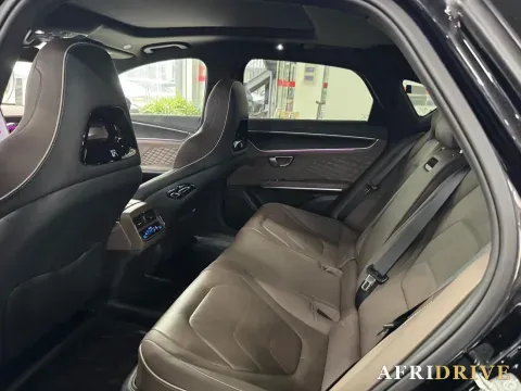 2022 BYD Han 5