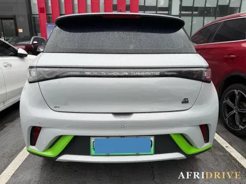 2021 Ford Escort 5