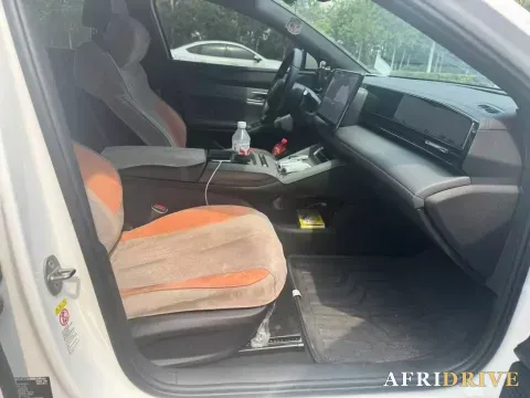 2025 BYD QinL 4
