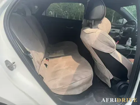 2025 BYD QinL 5