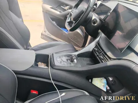 2025 BYD Sea Lion 05 DM-i 5