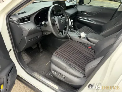 2022 Toyota Venza 5