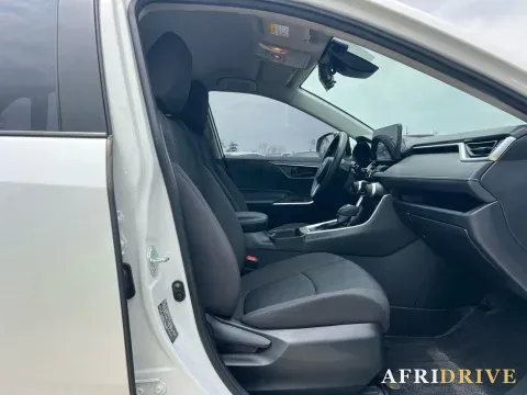 2023 Toyota RAV4 8