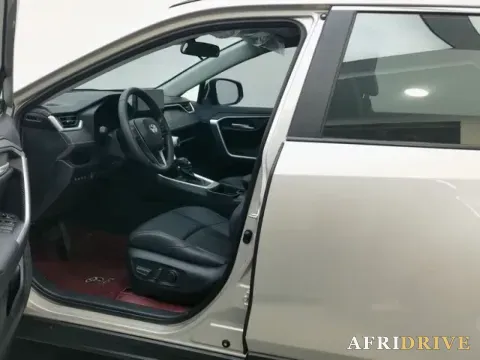 2023 Toyota Wildlander 5