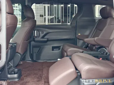 2021 Toyota Sienna 5