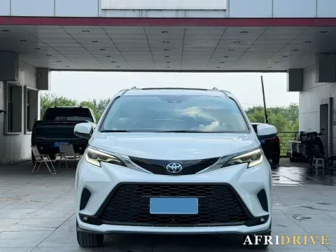 2023 Toyota Granvia 2