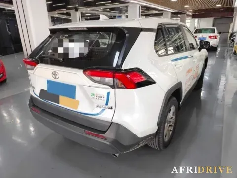 2024 Toyota RAV4 5