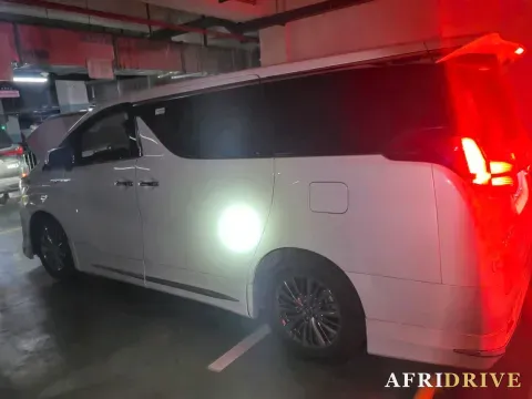 2021 Toyota Alphard 3