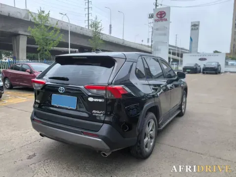 2022 Toyota RAV4 5