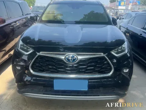 2022 Toyota Highlander 2