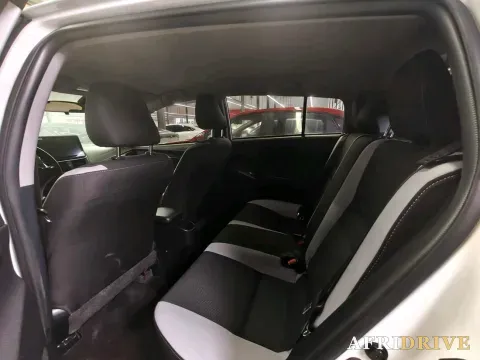 2022 Toyota Yaris L 5