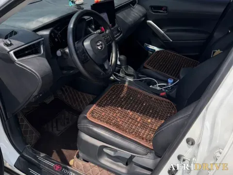 2023 Toyota Corolla Cross 2