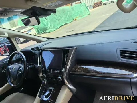 2021 Toyota Alphard 3