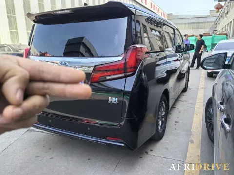 2021 Toyota Alphard 6