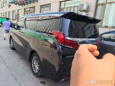 2021 Toyota Alphard 7