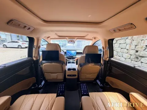 2025 Denza D9 5