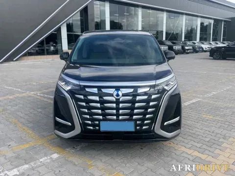 2022 Mercedes-Benz GLC Class 2