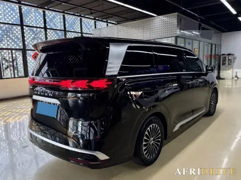 2022 HongQi HS7 4