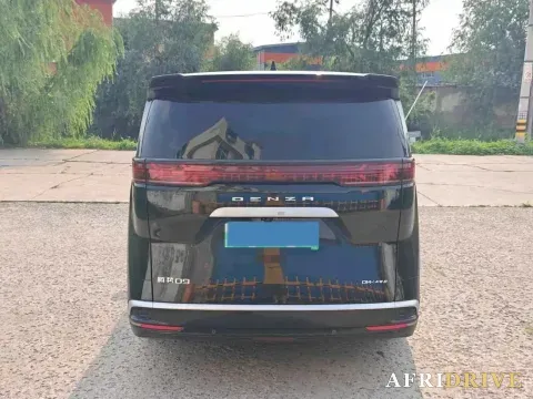 2022 Mercedes-Benz GLC Class 6