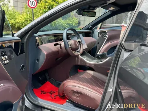 2025 Avatr 11 4