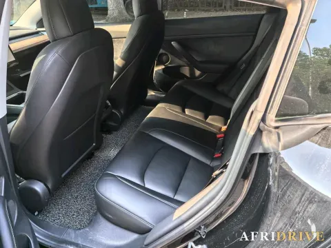 2022 Tesla Model 3 8