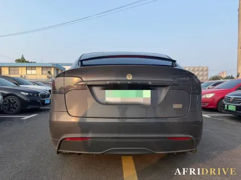 2023 Tesla Model X 3