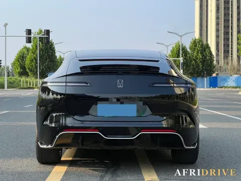 2024 Avatr 12 8