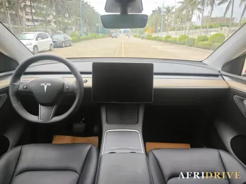 2022 Tesla Model Y 5