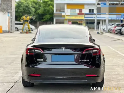 2022 Tesla Model 3 5