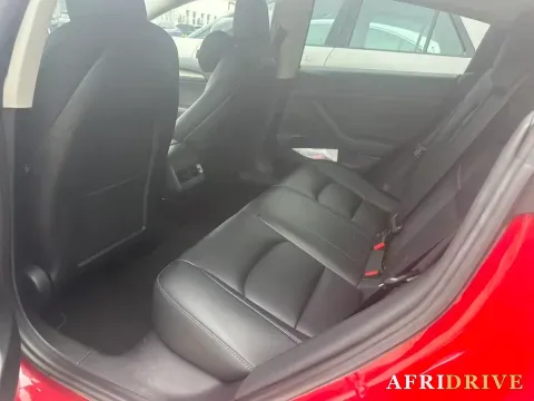 2020 Tesla Model 3 4