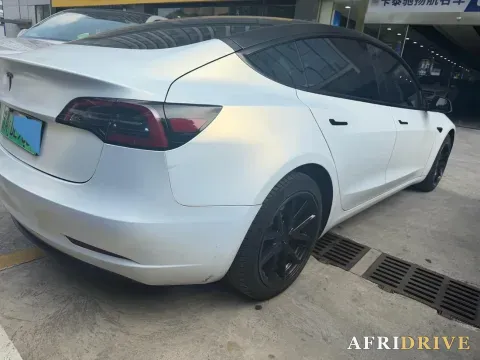 2022 Tesla Model 3 5