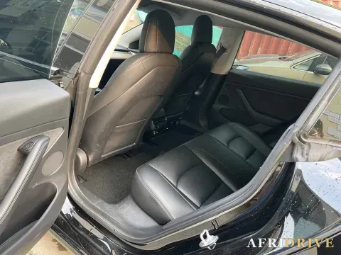 2022 Tesla Model 3 7