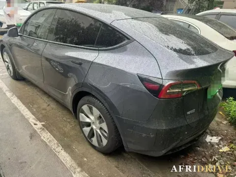 2022 Tesla Model Y 2