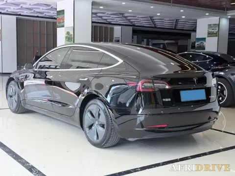 2020 Tesla Model 3 4