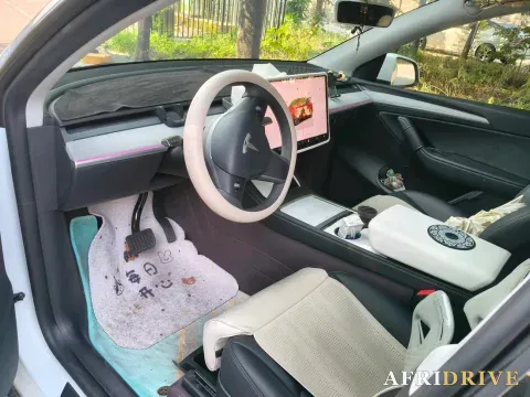 2023 Tesla Model Y 3