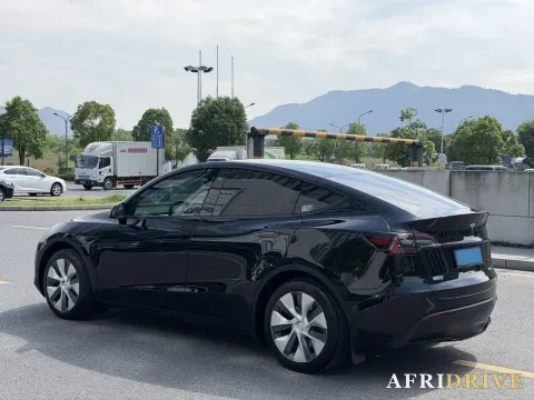 2022 Tesla Model Y 7