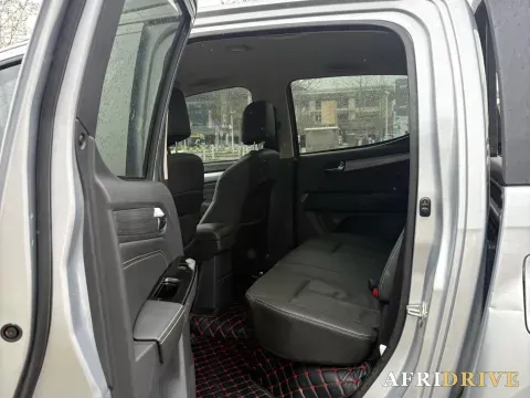 2019 Isuzu D-MAX 5