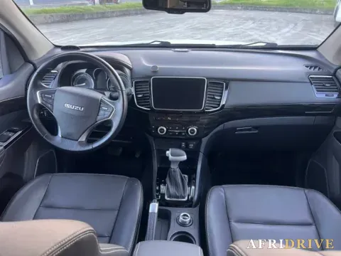 2021 Isuzu D-MAX 5